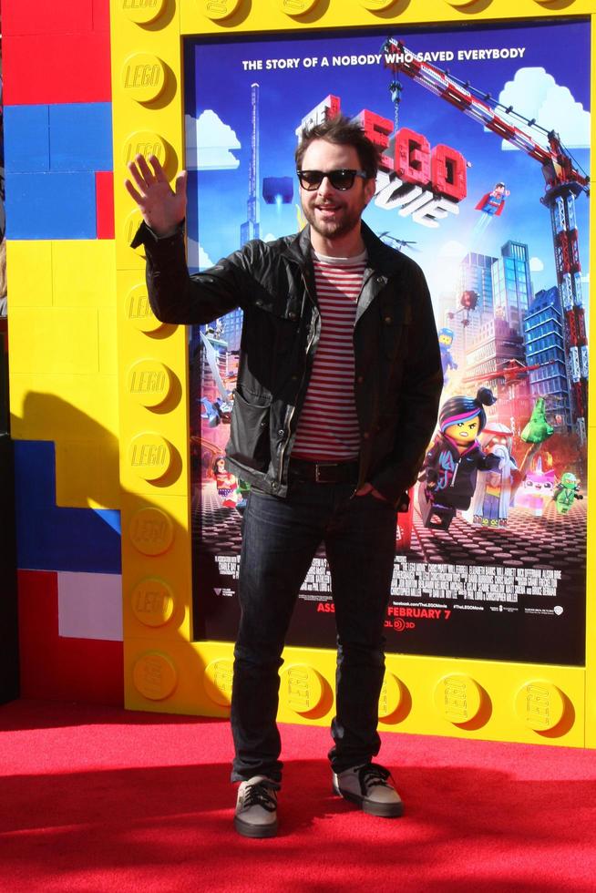 los angeles, 1 de febrero - charlie day en el estreno de la película lego en el teatro del pueblo el 1 de febrero de 2014 en westwood, ca foto