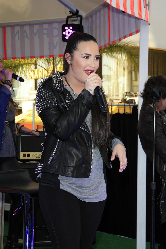 LOS ANGELES, FEB 14 - Demi Lovato at the Topshop Topman LA Grand Opening at the The Grove on February 14, 2013 in Los Angeles, CA

Topshop Topman LA Grand Opening at The Grove on February 14, 2013 in Los Angeles, California photo