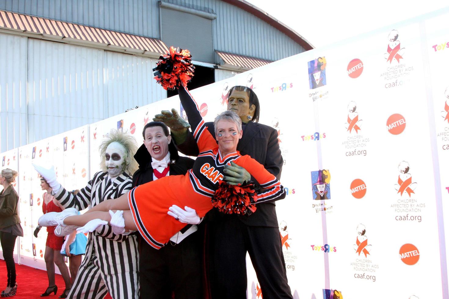 LOS ANGELES, OCT 30 - Jamie Lee Curtis arrives at the 17th Annual Dream Halloween benefiting CAAF at Barker Hanger on October 30, 2010 in Santa Monica, CA photo