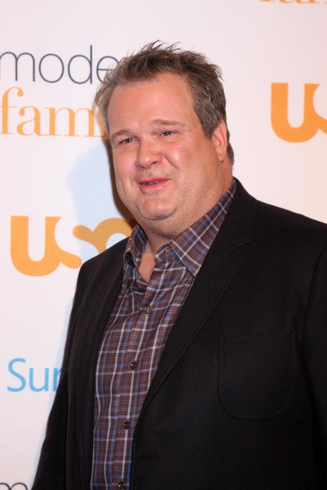 los angeles, 28 de octubre - eric stonestreet en el evento de apreciación de los fanáticos de la red modern family on usa en el teatro del pueblo el 28 de octubre de 2013 en westwood, ca foto