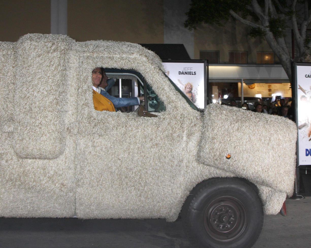 LOS ANGELES, NOV 3 - Mutt Cutts Van, Jim Carrey at the Dumb and Dumber To Premiere at the Village Theater on November 3, 2014 in Los Angeles, CA photo