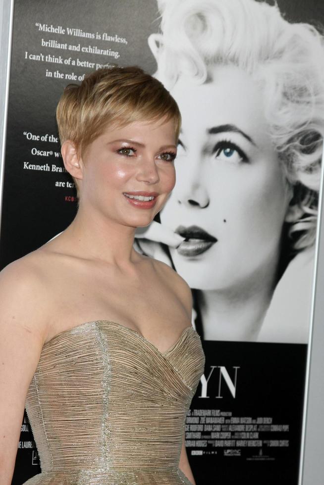 LOS ANGELES, NOV 6 - Michelle Williams arrives at the My Week with Marilyn Screening at the AFI Fest 2011 at Grauman s Chinese Theater on November 6, 2011 in Los Angeles, CA photo