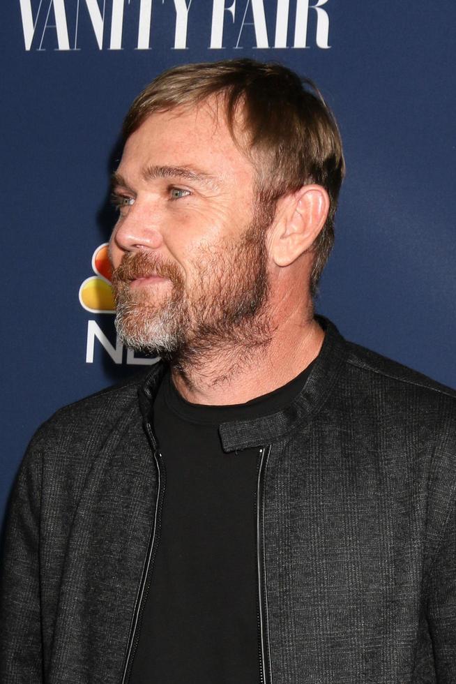 los angeles, 2 de noviembre - ricky schroder en nbc y vanity fair brindan por la temporada televisiva 2016-2017 en neuehouse hollywood el 2 de noviembre de 2016 en los angeles, ca foto