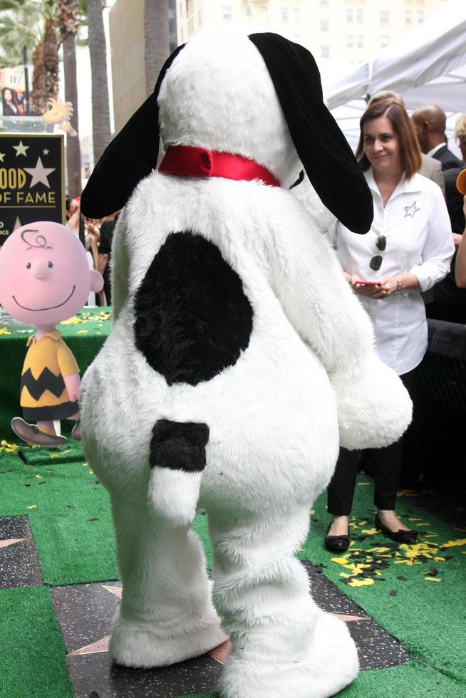 LOS ANGELES, NOV 2 - Snoopy at the Snoopy Hollywood Walk of Fame Ceremony at the Hollywood Walk of Fame on November 2, 2015 in Los Angeles, CA photo
