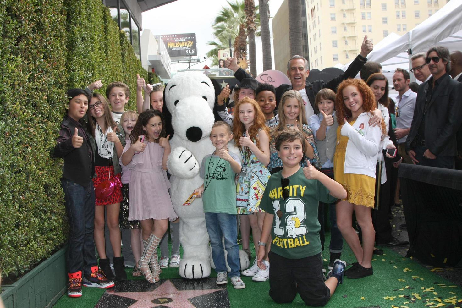 LOS ANGELES, NOV 2 - Snoopy, Voice cast of The Peanuts Movie at the Snoopy Hollywood Walk of Fame Ceremony at the Hollywood Walk of Fame on November 2, 2015 in Los Angeles, CA photo