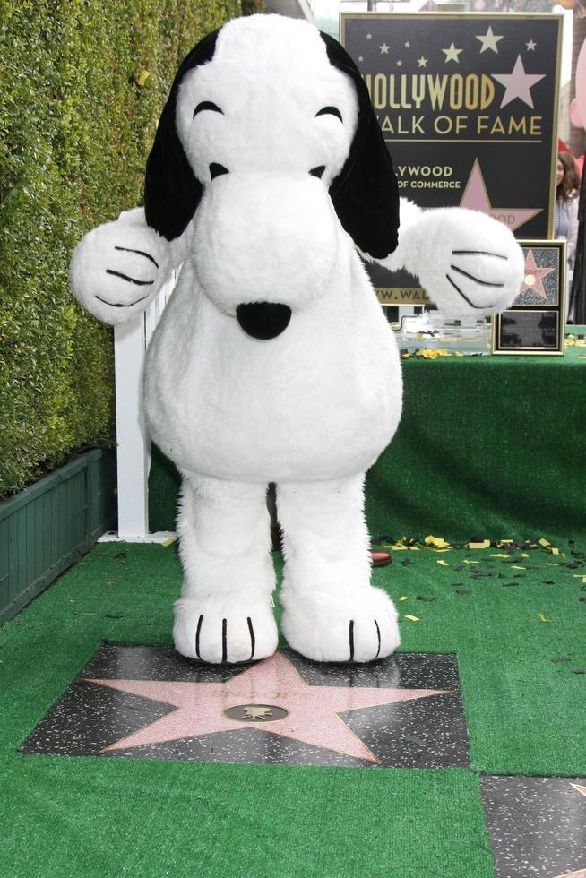 LOS ANGELES, NOV 2 - Snoopy at the Snoopy Hollywood Walk of Fame Ceremony at the Hollywood Walk of Fame on November 2, 2015 in Los Angeles, CA photo