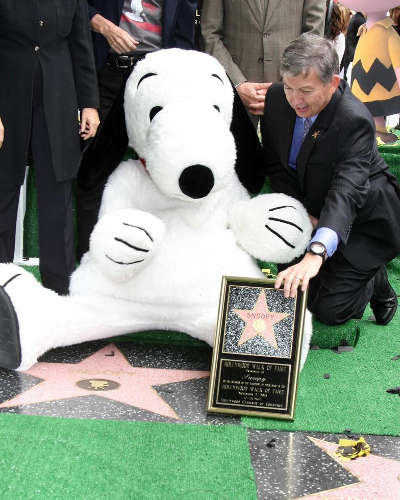 LOS ANGELES, NOV 2 - Snoopy at the Snoopy Hollywood Walk of Fame Ceremony at the Hollywood Walk of Fame on November 2, 2015 in Los Angeles, CA photo