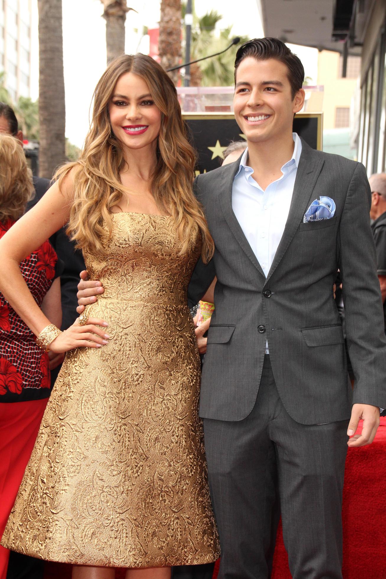 LOS ANGELES, MAY 7 Sofia Vergara, Manolo GonzalezRipoll Vergara at