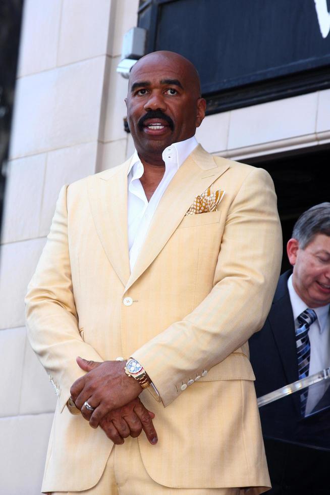 LOS ANGELES, MAY 13 - Steve Harvey at the Steve Harvey Hollywood Walk of Fame Star Ceremony at the W Hollywood Hotel on May 13, 2013 in Los Angeles, CA photo