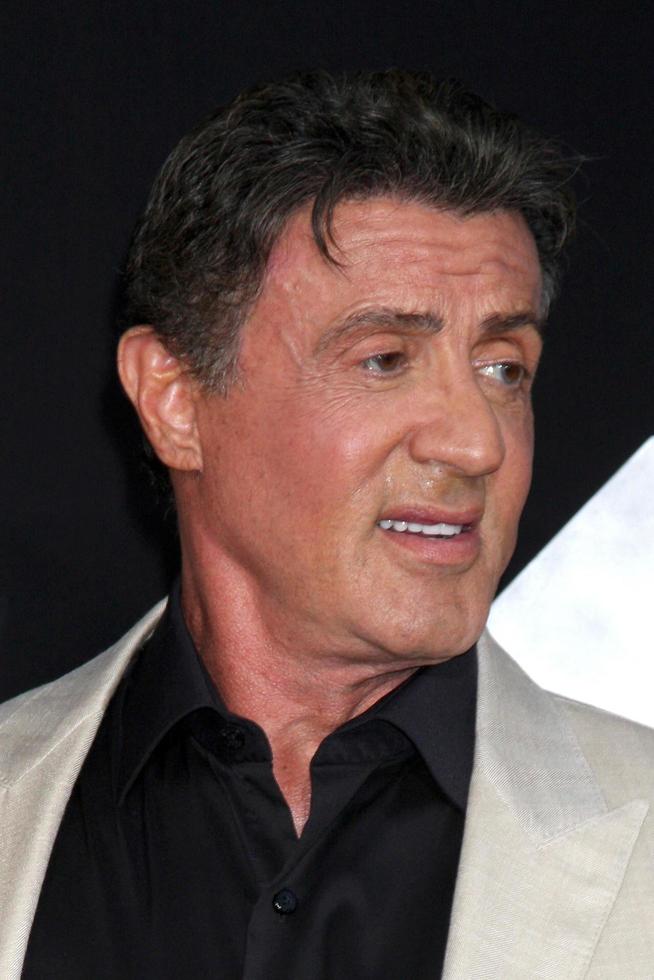 los angeles, 11 de agosto - sylvester stallone en el estreno de expendables 3 en el teatro chino tcl el 11 de agosto de 2014 en los angeles, ca foto