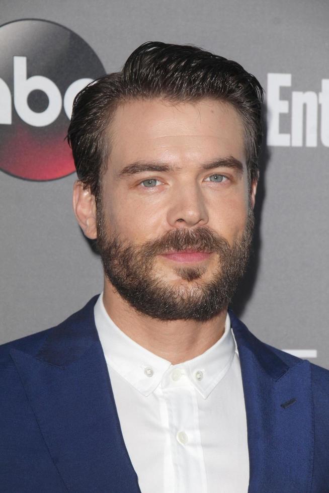 LOS ANGELES, SEP 26 - Charlie Weber at the TGIT 2015 Premiere Event Red Carpet at the Gracias Madre on September 26, 2015 in Los Angeles, CA photo