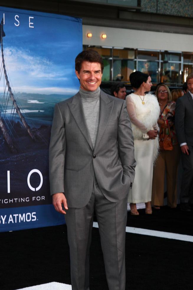 LOS ANGELES, APR 10 - Tom Cruise arrives at the Oblivion Premiere at the Dolby Theater on April 10, 2013 in Los Angeles, CA photo