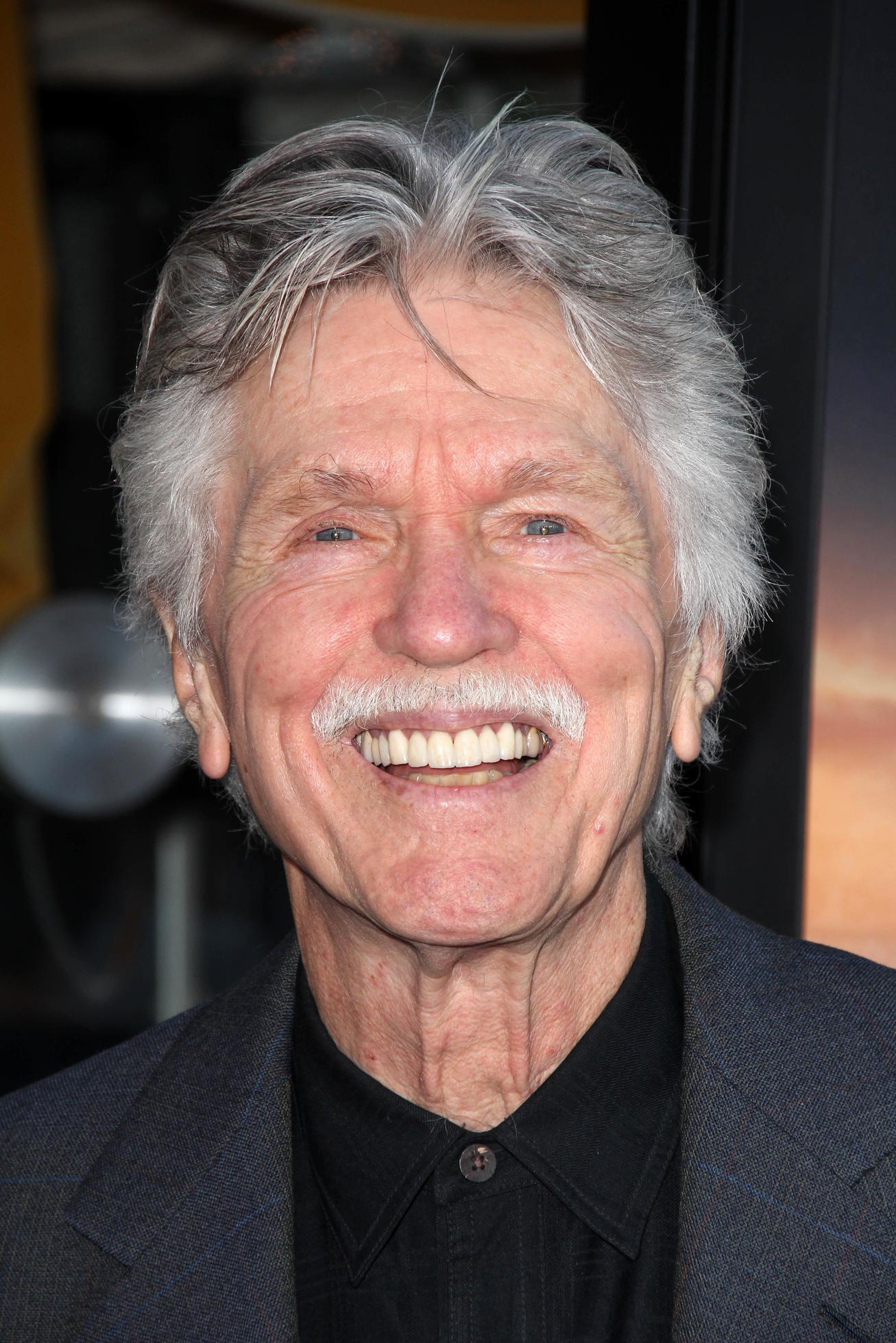 LOS ANGELES, SEP 17 Tom Skerritt at the Field Of Lost Shoes Special Screening at Village