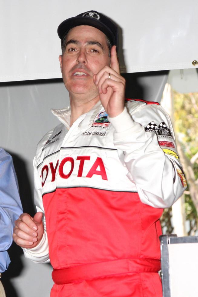 los angeles, 3 de abril - adam carolla en el día de prensa de la carrera toyota pro celeb 2012 en la pista toyota long beach grand prix el 3 de abril de 2012 en long beach, ca foto