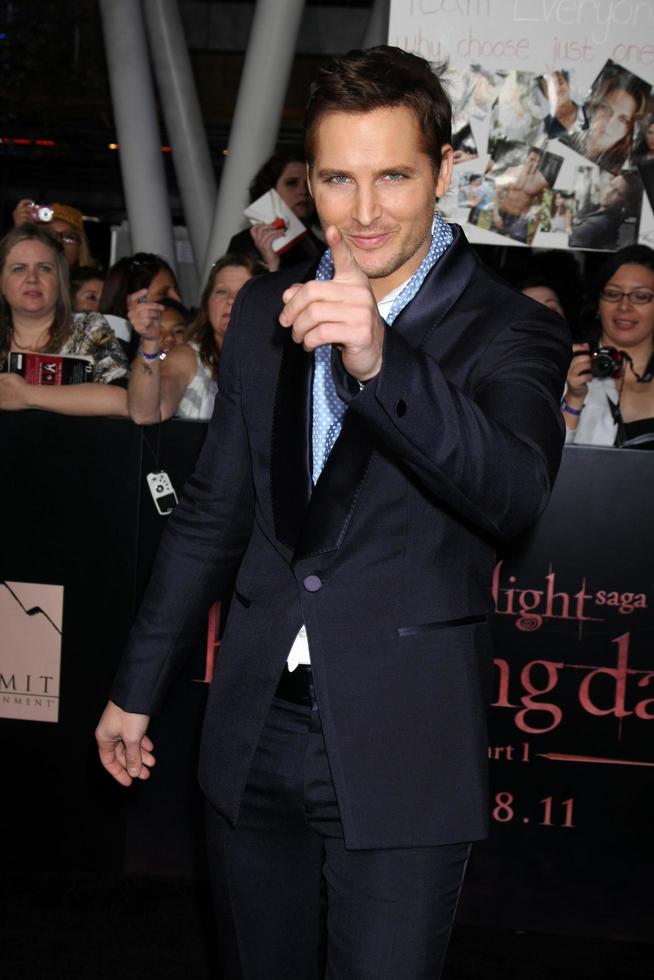 LOS ANGELES, NOV 14 - Peter Facinelli arrives at the Twilight - Breaking Dawn Part 1 World Premiere at Nokia Theater at LA LIve on November 14, 2011 in Los Angeles, CA photo