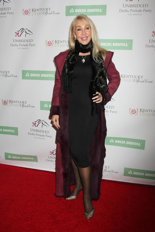 los angeles, 7 de enero - linda thompson en la séptima fiesta de preludio de derby de víspera desenfrenada en el hotel de londres el 7 de enero de 2016 en west hollywood, ca foto