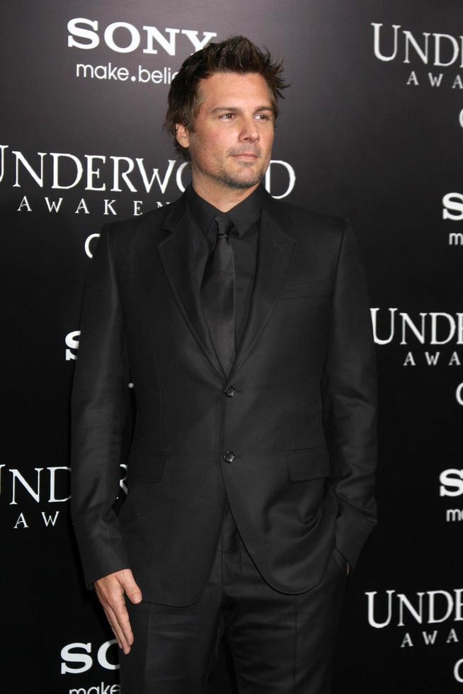 LOS ANGELES, JAN 19 - Len Wiseman arrives at the Underworld Awakening