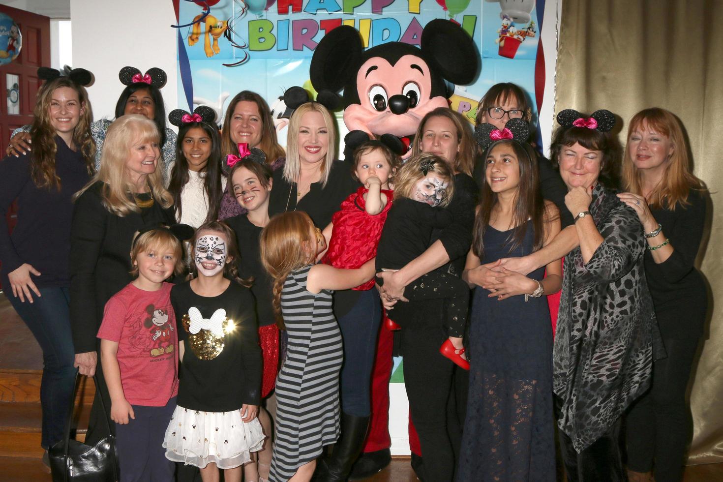 LOS ANGELES, DEC 4 - Guests at the Amelie Bailey s 1st Birthday Party at Private Residence on December 4, 2016 in Studio CIty, CA photo