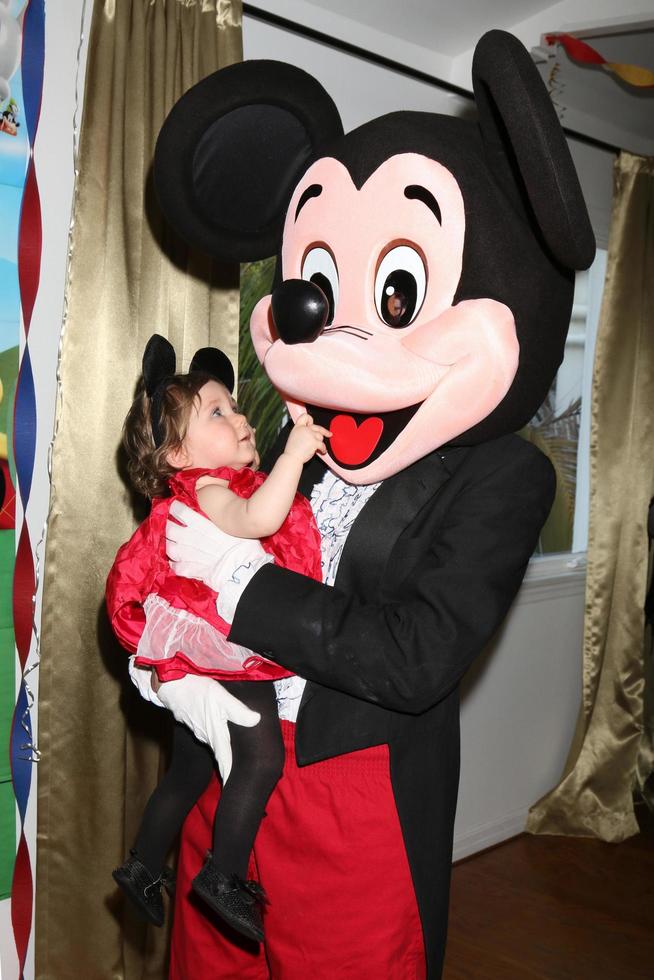 LOS ANGELES, DEC 4 - Amelie Bailey, Mickey Mouse character at the Amelie Bailey s 1st Birthday Party at Private Residence on December 4, 2016 in Studio CIty, CA photo