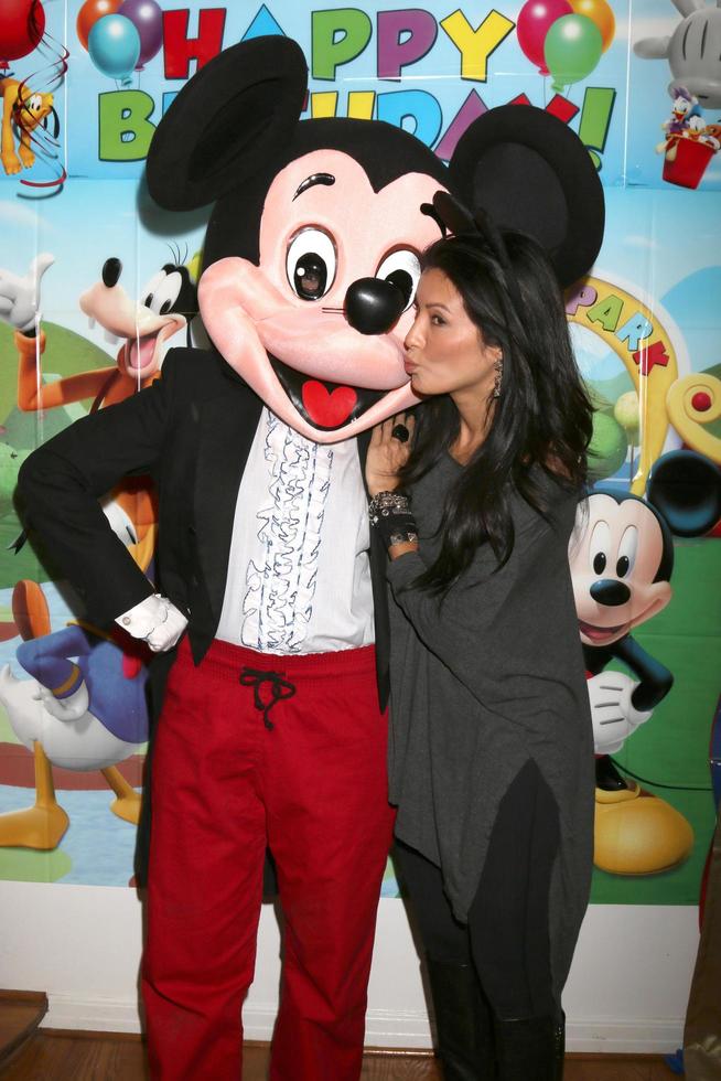 LOS ANGELES, DEC 4 - Mickey Mouse Character, Kelly Hu at the Amelie Bailey s 1st Birthday Party at Private Residence on December 4, 2016 in Studio CIty, CA photo