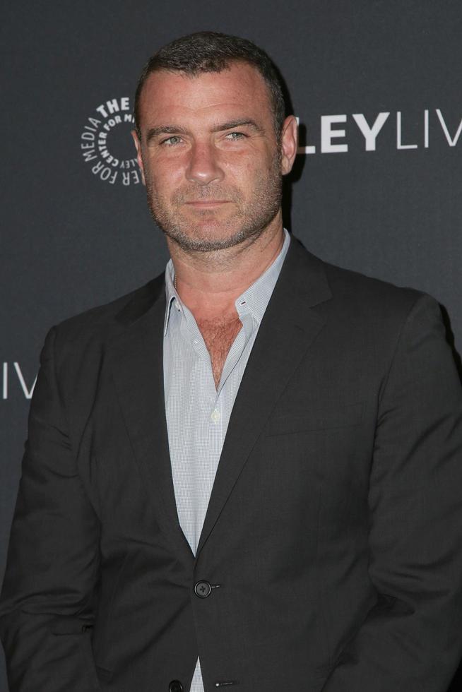 los angeles, 26 de julio - liev schreiber en una velada con ray donovan en el paley center for media el 26 de julio de 2016 en beverly hills, ca foto