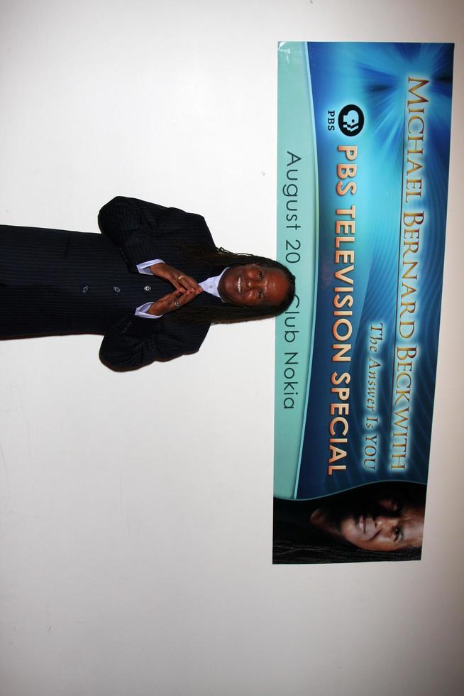Michael Bernard Beckwith arriving at The Answer is You PBS Television Special Taping at Club Nokia in LA Live, Los Angeles, CA on August 20, 2009 photo