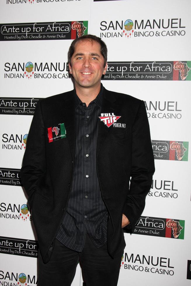 Poker Pro Phil Gordon
arriving at the 2nd Annual Ante Up For Africa Poker Tournament
San Manuel Indian Bingo and Casino
Highland, CA
October 29, 2009 photo