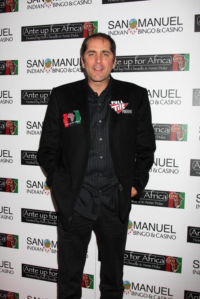 Poker Pro Phil Gordon
arriving at the 2nd Annual Ante Up For Africa Poker Tournament
San Manuel Indian Bingo and Casino
Highland, CA
October 29, 2009 photo