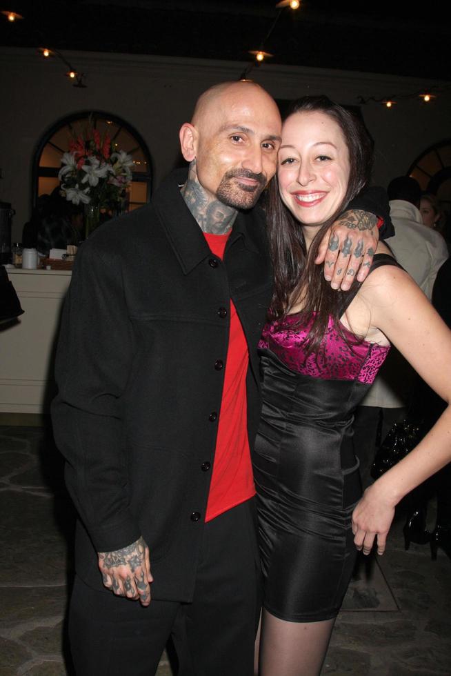 Robert LaSardo
arriving at the Baby, It s You Opening Night at the Pasadena Playhouse
Pasadena Playhouse
Pasadena, CA
November 13, 2009 photo