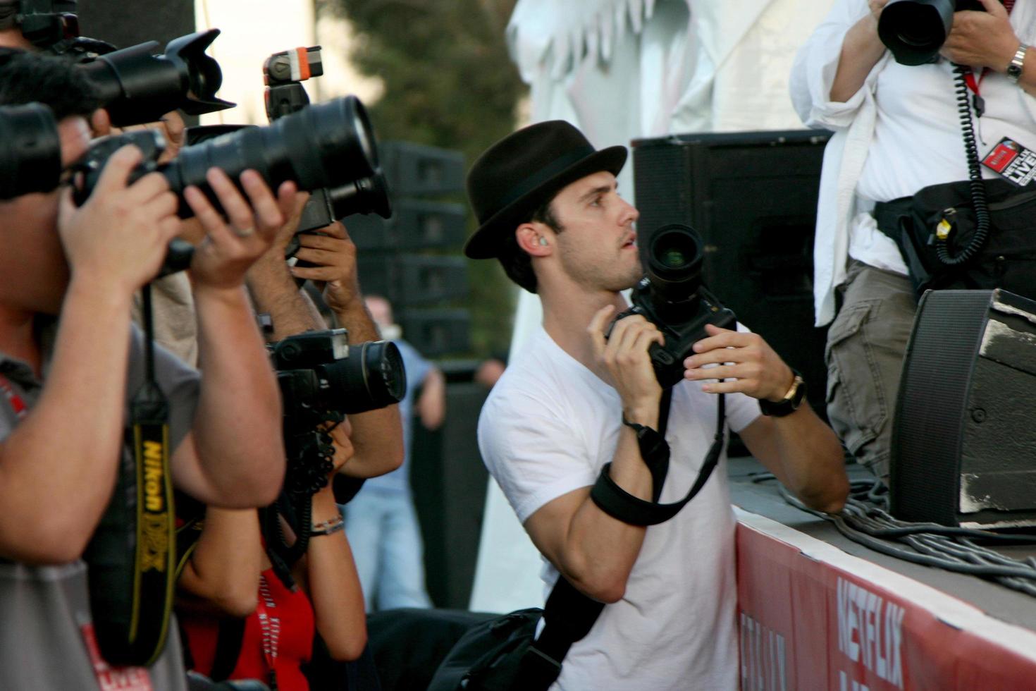 milo ventimiglia banda de tv netflix en vivo en el lugar concierto autry museo en griffith park los angeles, ca 9 de agosto de 2008 ©2008 kathy hutchins hutchins photo foto