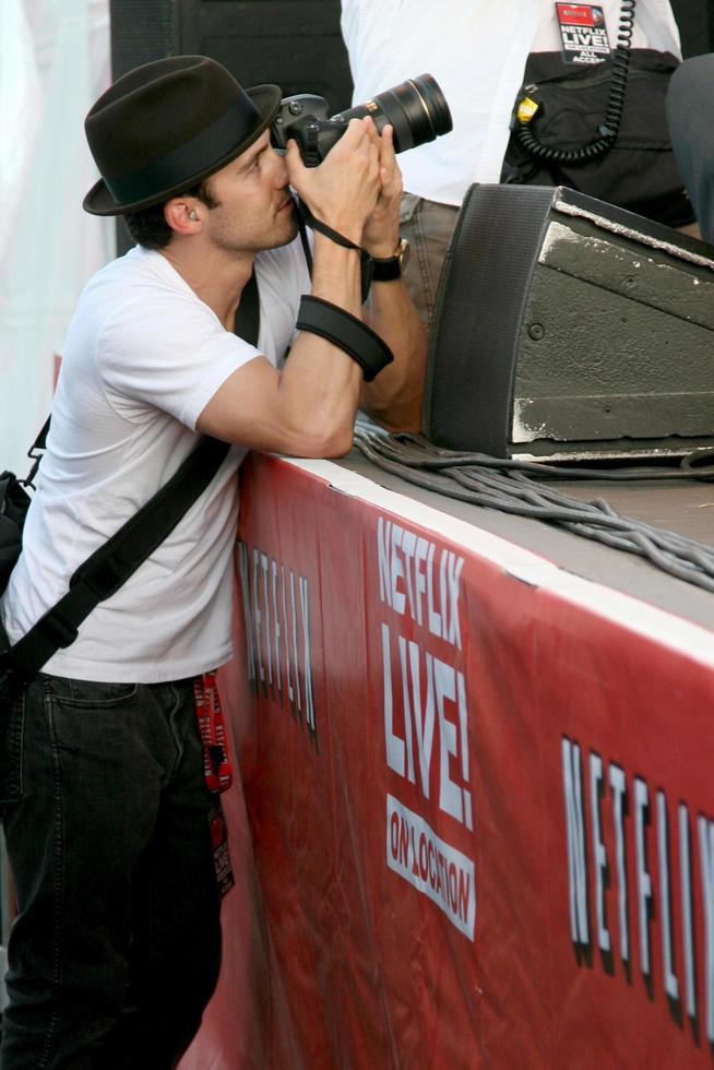 milo ventimiglia banda de tv netflix en vivo en el lugar concierto autry museo en griffith park los angeles, ca 9 de agosto de 2008 ©2008 kathy hutchins hutchins photo foto