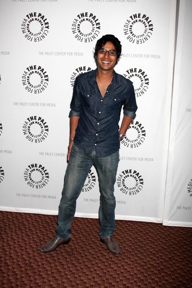 Kunal Nayyar arriving at  The Big Bang Theory   PaleyFest09 event on April 16 ,2009 at the ArcLight Theaters in Los Angeles, California 2009 Kathy Hutchins   Hutchins Photo