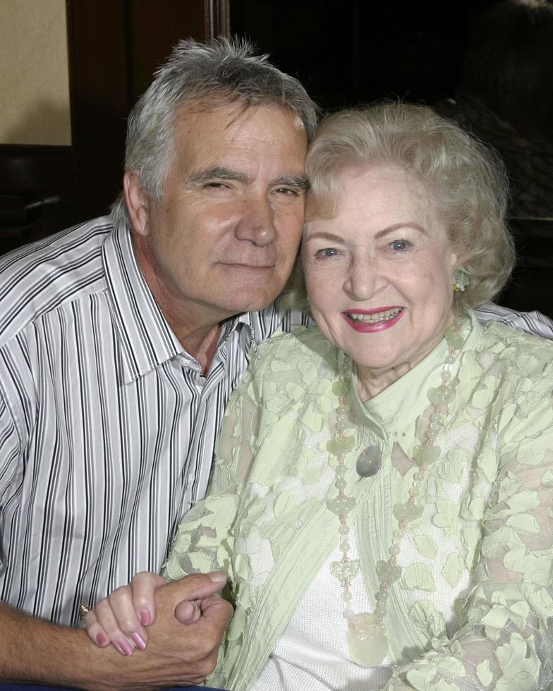 John McCook  and  Betty WhiteBold  and  the Beautiful Fan LuncheonUniversal Sheraton HotelLos Angeles,  CAAug 25, 20072007 Kathy Hutchins   Hutchins Photo