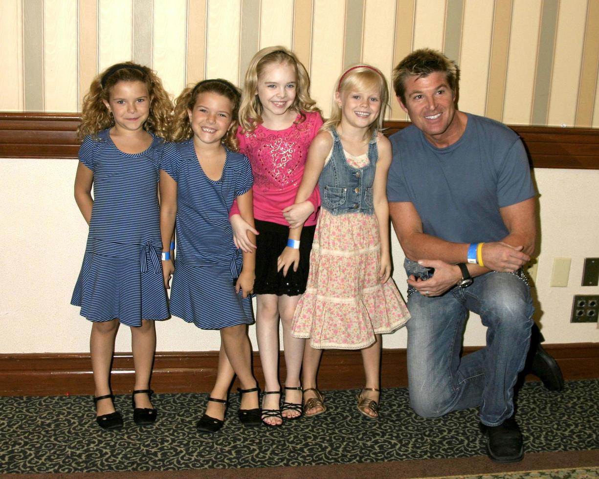 Rachel  and  Amanda Pace, Darcy Rose Byrnes, Harley Graham, and Winsor HarmonBold  and  the Beautiful Fan LuncheonUniversal Sheraton HotelLos Angeles,  CAAug 25, 20072007 Kathy Hutchins   Hutchins Photo