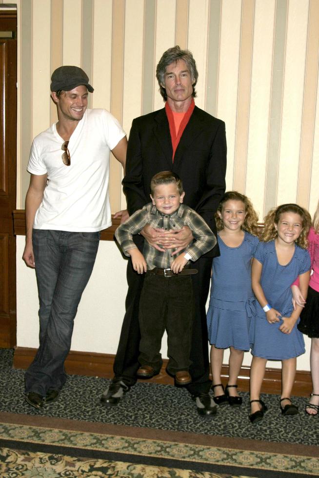 Dax Griffin, Ronn Moss, Ridge Perkett, and Amanda  and  Rachel PaceBold  and  the Beautiful Fan LuncheonUniversal Sheraton HotelLos Angeles,  CAAug 25, 20072007 Kathy Hutchins   Hutchins Photo