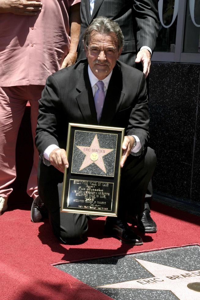 Eric BraedenEric Braeden receives a star on the Hollywood Walk of FameLos Angeles, CAJuly 20, 20072007 Kathy Hutchins   Hutchins Photo