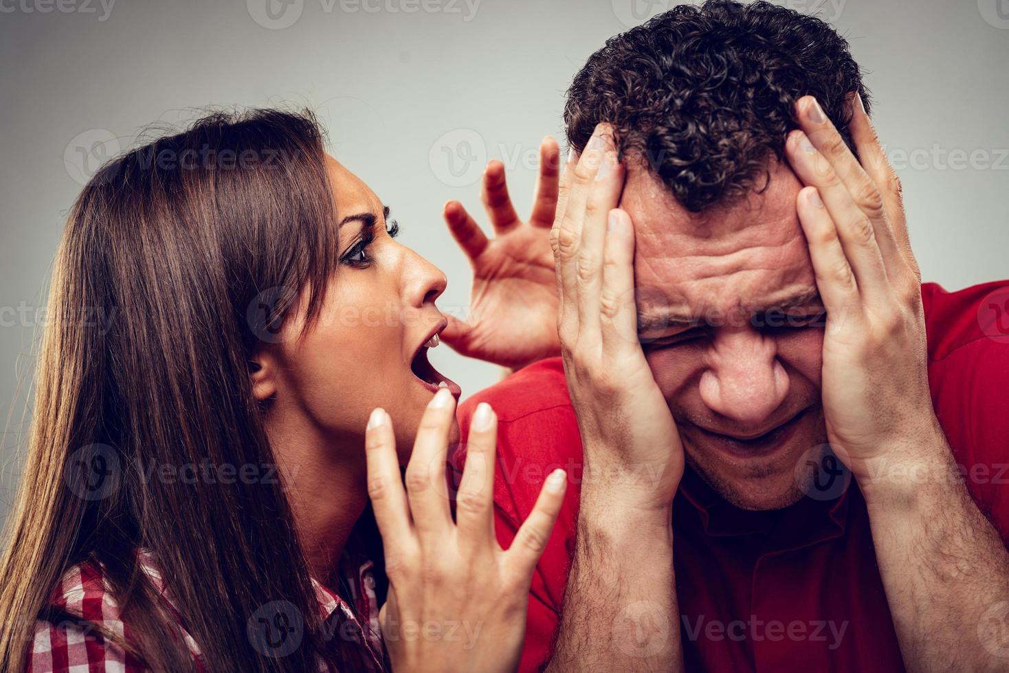 vista de pareja enojada foto