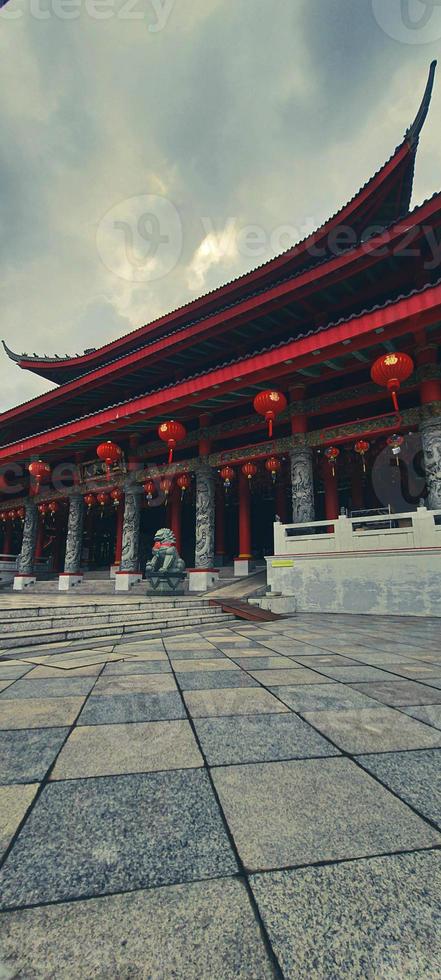 This is a photo of the roof of the Sam Poo Kong temple in Semarang.