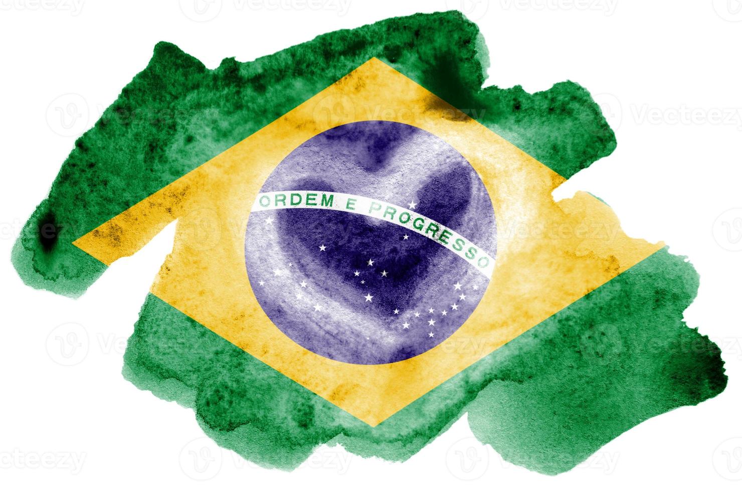 la bandera de brasil se representa en estilo acuarela líquida aislado sobre fondo blanco foto