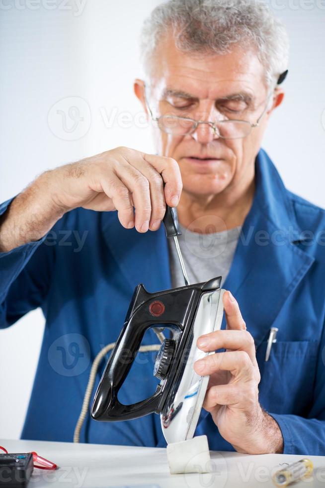 Repairing device view photo