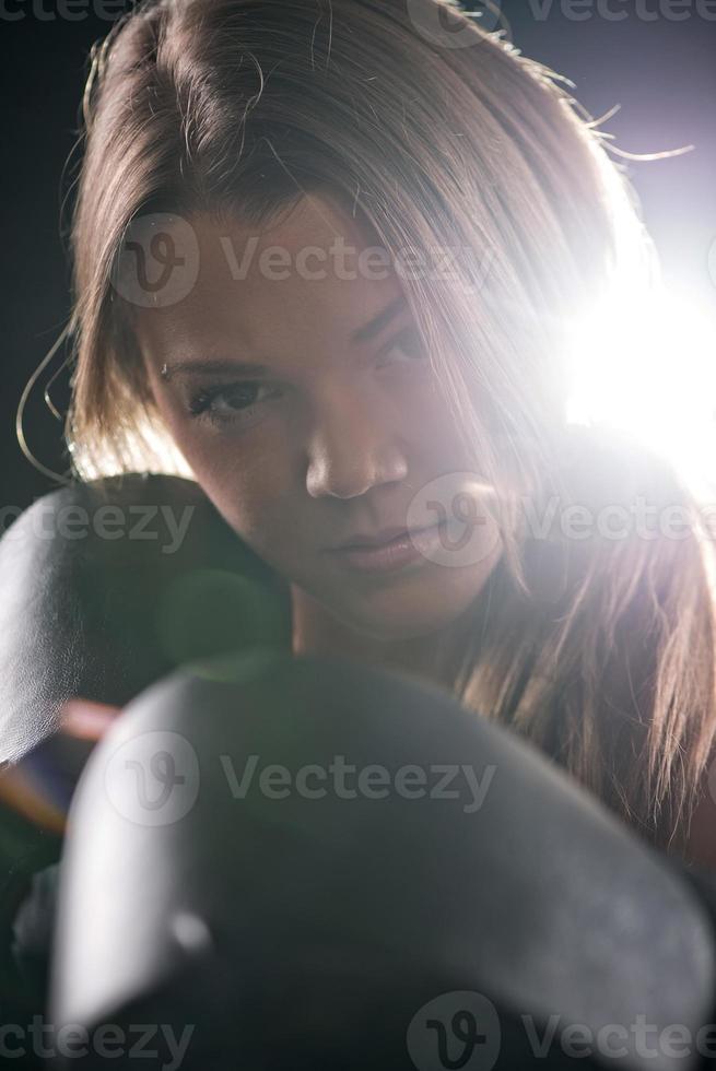 mujer boxeadora vista foto