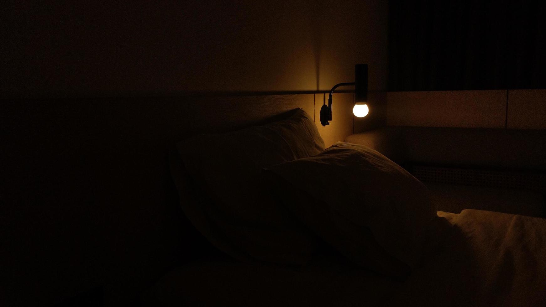 Dark Hotel Room With Yellow Bulb Light 14238331 Stock Photo At Vecteezy dark-hotel-room-with-yellow-bulb-light-14238331-stock-photo-at-vecteezy