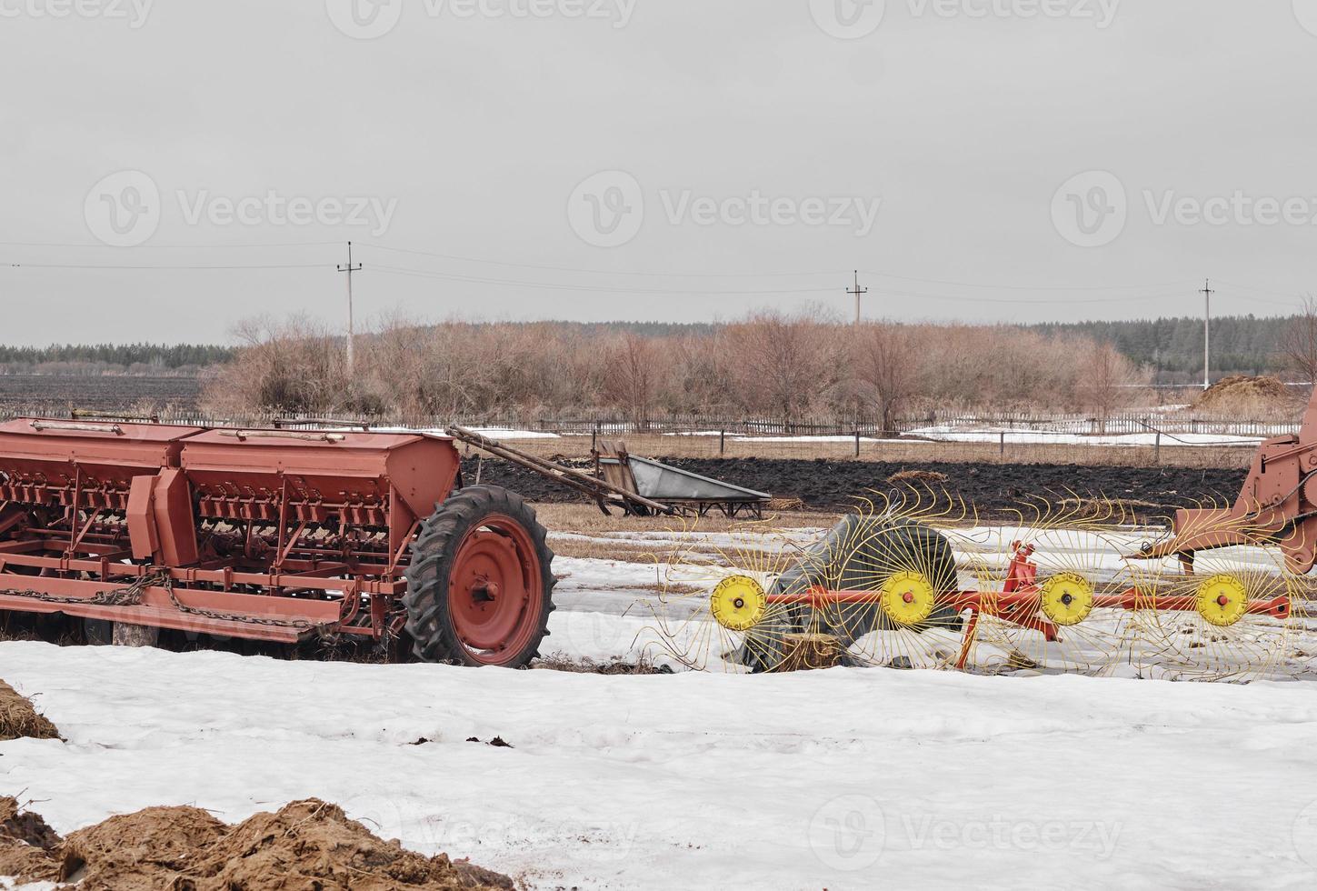 Trailer Hitch for tractors and combines. Trailers for agricultural machinery. photo