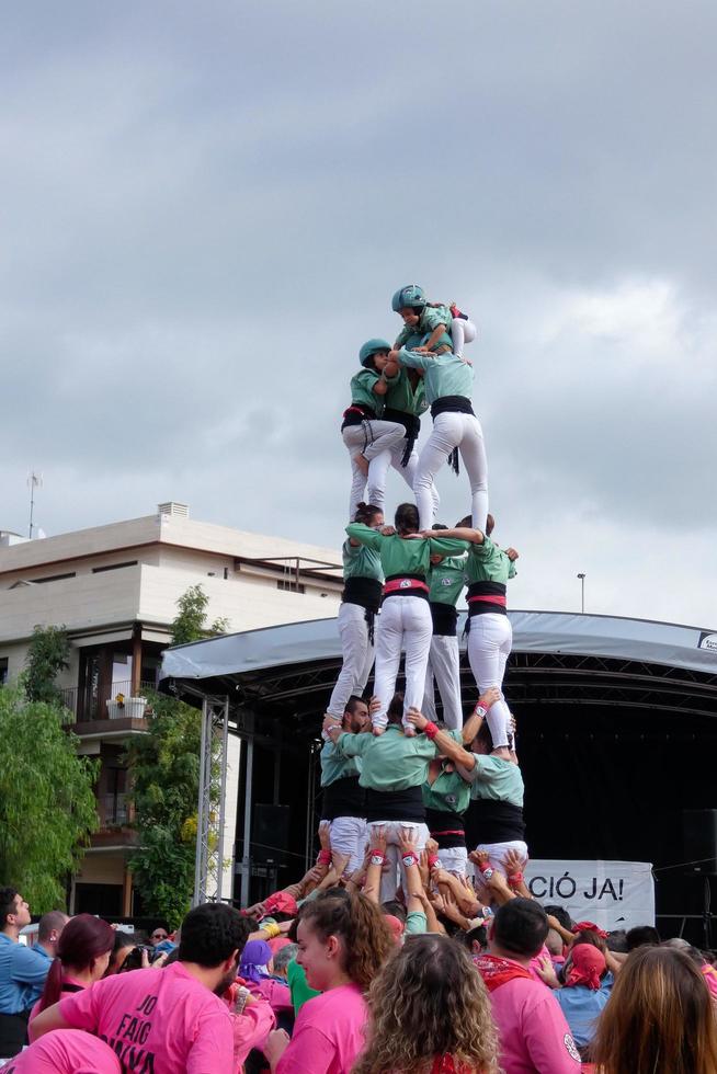 castillos humanos, tradicion tipica de algunos pueblos catalanes, españa foto