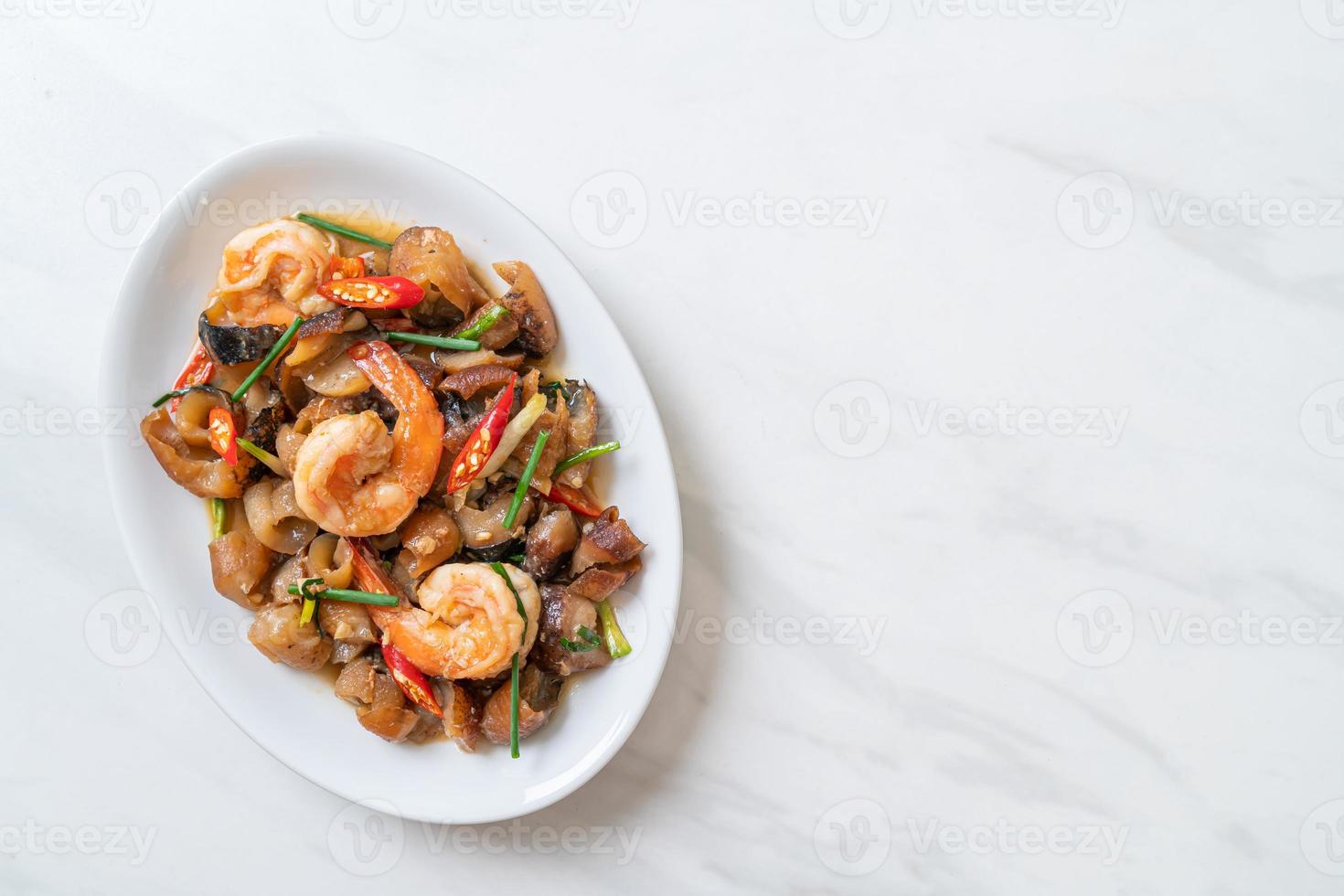 Stir-Fried Sea Cucumber with Shrimps photo