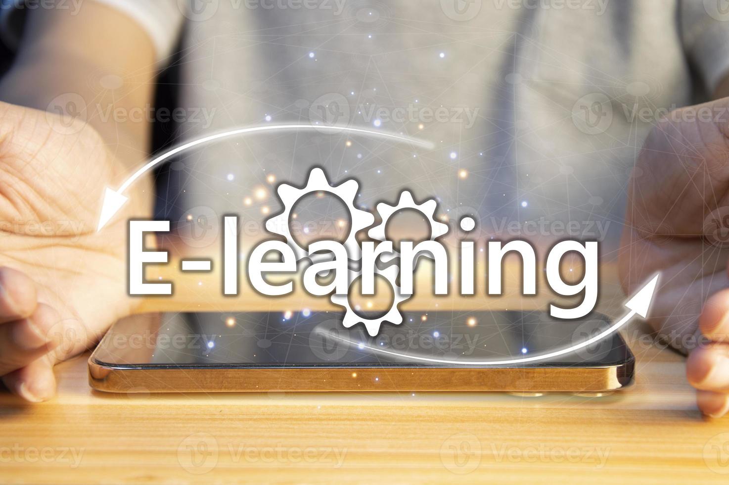 Concept of e-Learning, a learning management system through a network Learning Management System with an emphasis on learners as the center. in teaching and learning Blended style with regular class photo