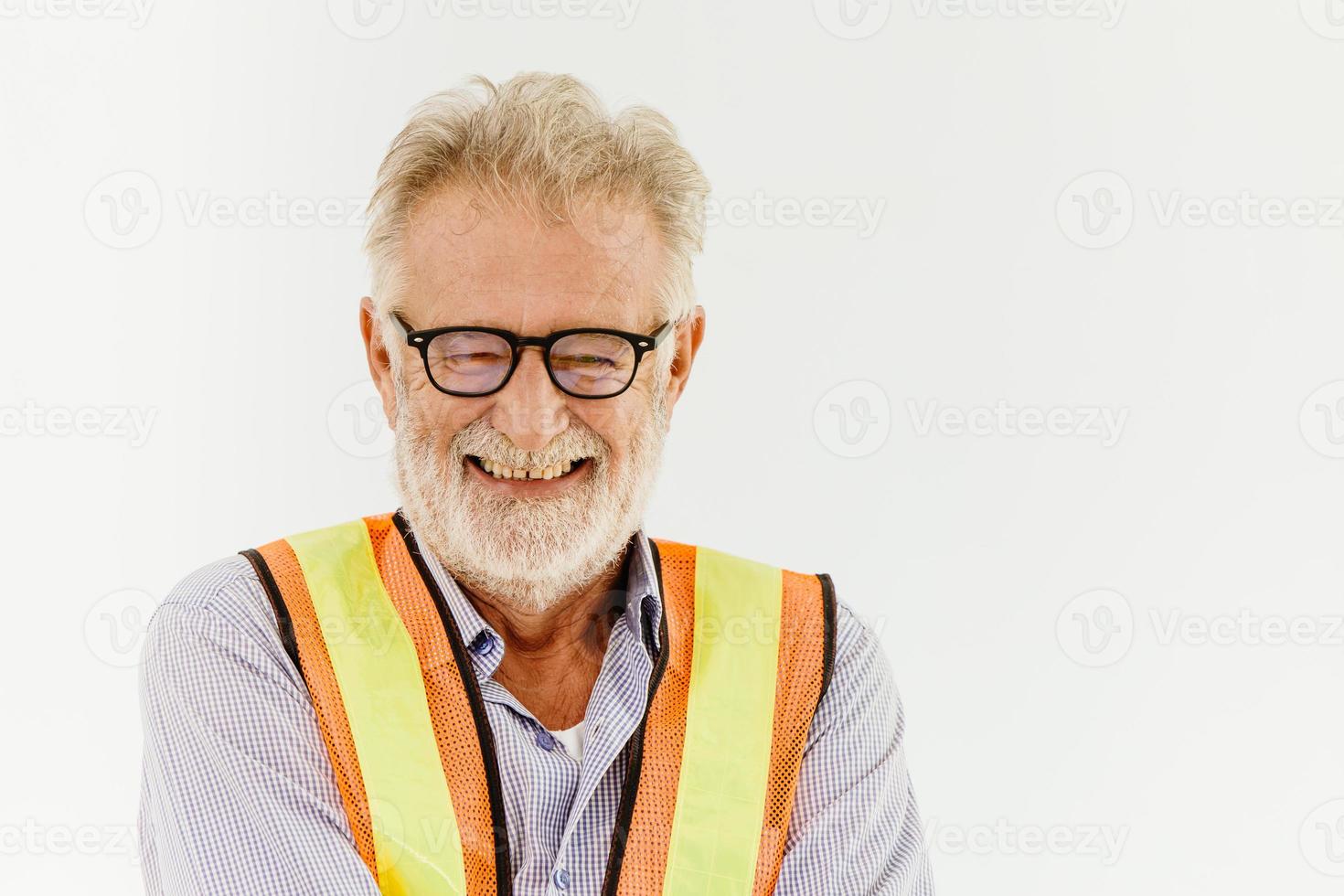 gafas felices ingeniero arquitecto senior retrato broma risa alegre con espacio en blanco para texto foto