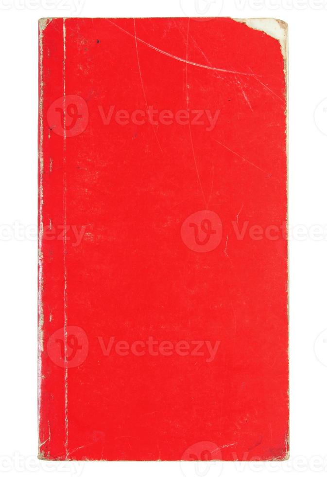 Viejo libro de tapa roja aislado sobre blanco con trazado de recorte foto