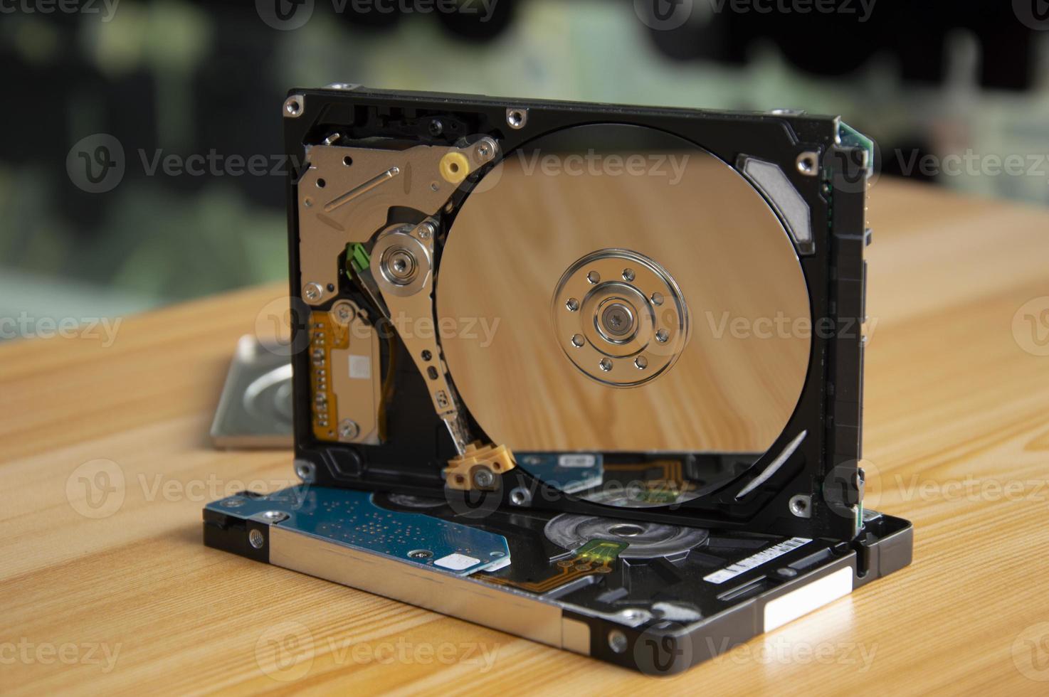 2.5-inch hard disk drive is the part that is used to store data or is called a hard disk as well. photo