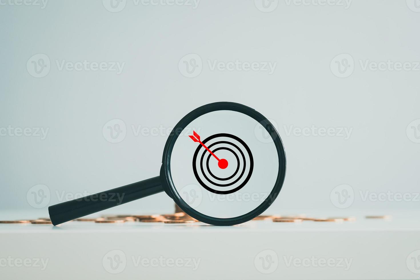 Target Board Inside Of Magnifier Glass For Focus Business